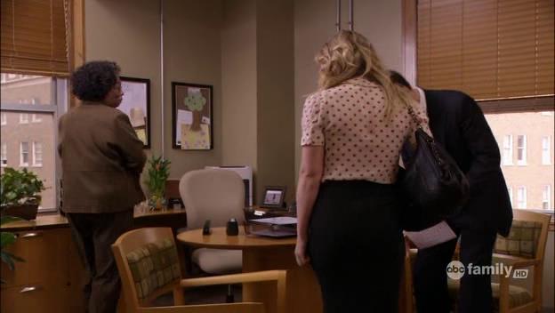 DailyDuff-dot-Org_BeautyAndtheBriefcase_Captures00587.jpg