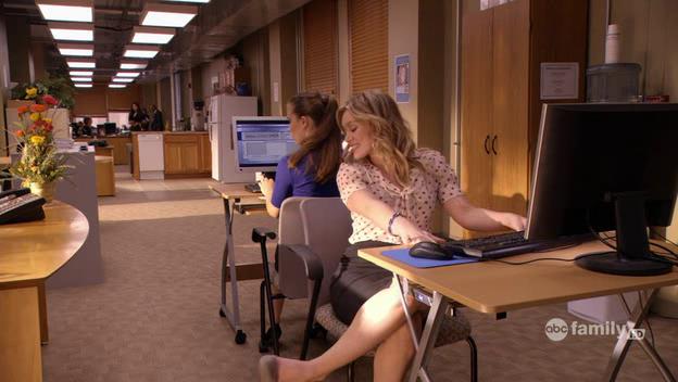 DailyDuff-dot-Org_BeautyAndtheBriefcase_Captures00674.jpg