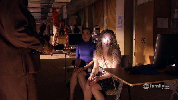 DailyDuff-dot-Org_BeautyAndtheBriefcase_Captures00794.jpg DailyDuff-dot-Org_BeautyAndtheBriefcase_Captures00794.jpg