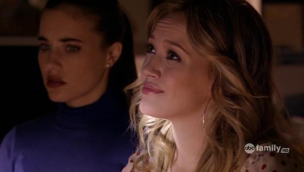 DailyDuff-dot-Org_BeautyAndtheBriefcase_Captures00801.jpg DailyDuff-dot-Org_BeautyAndtheBriefcase_Captures00801.jpg