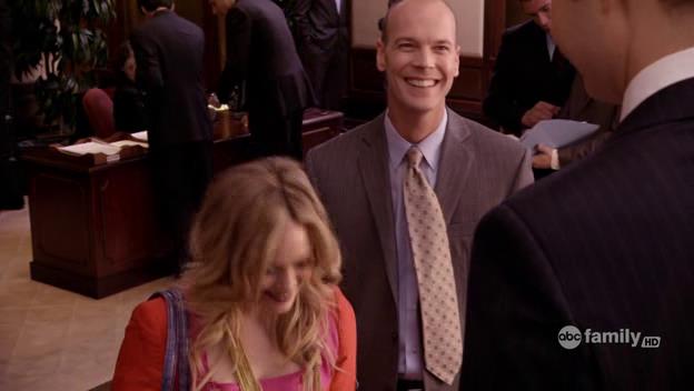 DailyDuff-dot-Org_BeautyAndtheBriefcase_Captures00957.jpg