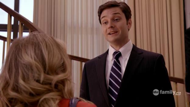 DailyDuff-dot-Org_BeautyAndtheBriefcase_Captures00969.jpg