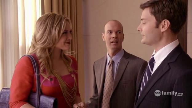 DailyDuff-dot-Org_BeautyAndtheBriefcase_Captures00981.jpg