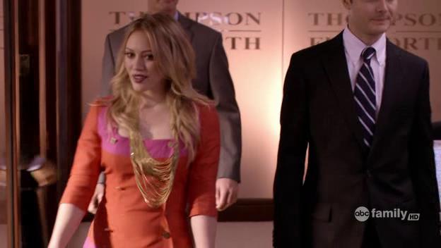 DailyDuff-dot-Org_BeautyAndtheBriefcase_Captures01011.jpg DailyDuff-dot-Org_BeautyAndtheBriefcase_Captures01011.jpg