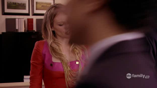 DailyDuff-dot-Org_BeautyAndtheBriefcase_Captures01081.jpg DailyDuff-dot-Org_BeautyAndtheBriefcase_Captures01081.jpg