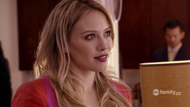 DailyDuff-dot-Org_BeautyAndtheBriefcase_Captures01087.jpg DailyDuff-dot-Org_BeautyAndtheBriefcase_Captures01087.jpg