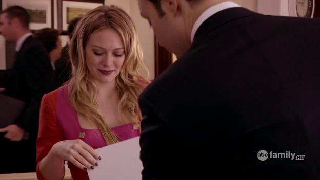 DailyDuff-dot-Org_BeautyAndtheBriefcase_Captures01096.jpg DailyDuff-dot-Org_BeautyAndtheBriefcase_Captures01096.jpg