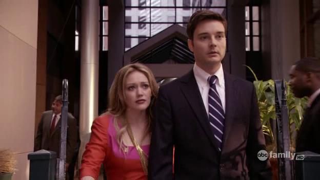 DailyDuff-dot-Org_BeautyAndtheBriefcase_Captures01112.jpg