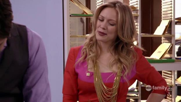 DailyDuff-dot-Org_BeautyAndtheBriefcase_Captures01188.jpg DailyDuff-dot-Org_BeautyAndtheBriefcase_Captures01188.jpg