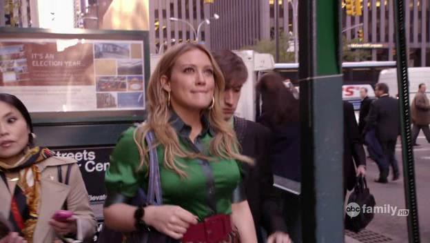 DailyDuff-dot-Org_BeautyAndtheBriefcase_Captures01345.jpg