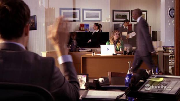 DailyDuff-dot-Org_BeautyAndtheBriefcase_Captures01372.jpg DailyDuff-dot-Org_BeautyAndtheBriefcase_Captures01372.jpg