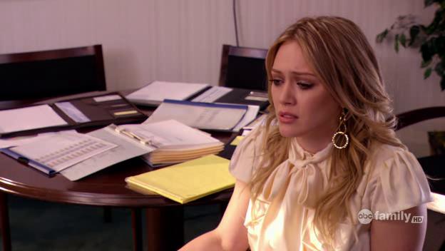 DailyDuff-dot-Org_BeautyAndtheBriefcase_Captures02011.jpg DailyDuff-dot-Org_BeautyAndtheBriefcase_Captures02011.jpg