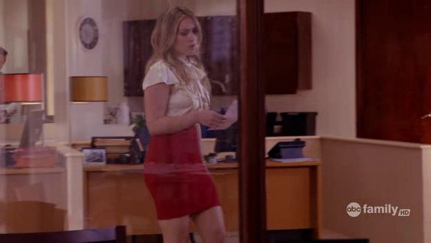 DailyDuff-dot-Org_BeautyAndtheBriefcase_Captures02046.jpg DailyDuff-dot-Org_BeautyAndtheBriefcase_Captures02046.jpg