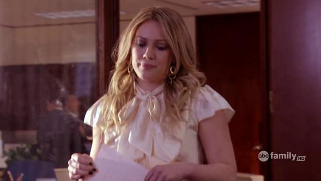 DailyDuff-dot-Org_BeautyAndtheBriefcase_Captures02050.jpg