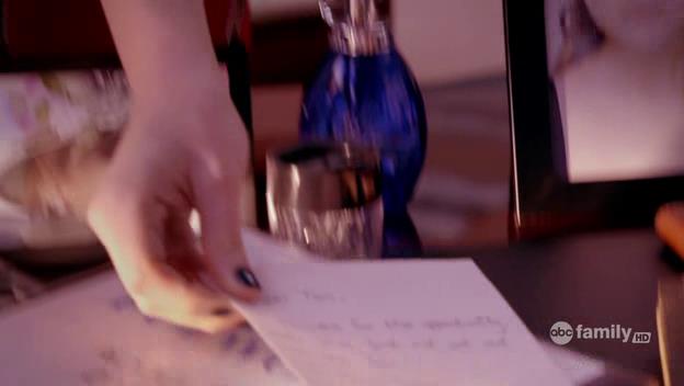 DailyDuff-dot-Org_BeautyAndtheBriefcase_Captures02053.jpg
