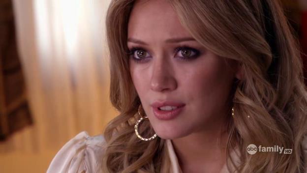 DailyDuff-dot-Org_BeautyAndtheBriefcase_Captures02087.jpg DailyDuff-dot-Org_BeautyAndtheBriefcase_Captures02087.jpg