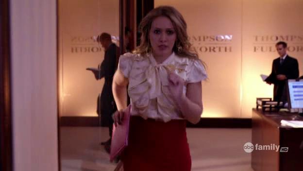 DailyDuff-dot-Org_BeautyAndtheBriefcase_Captures02095.jpg