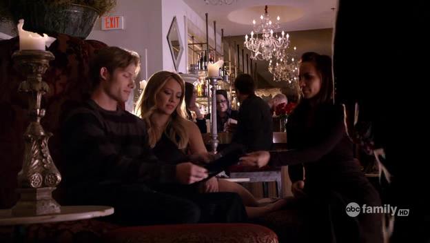 DailyDuff-dot-Org_BeautyAndtheBriefcase_Captures02131.jpg