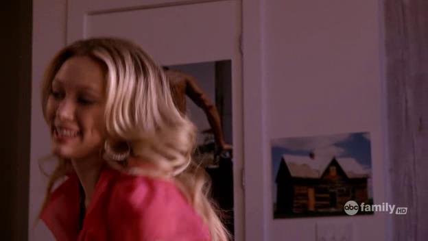 DailyDuff-dot-Org_BeautyAndtheBriefcase_Captures02264.jpg DailyDuff-dot-Org_BeautyAndtheBriefcase_Captures02264.jpg