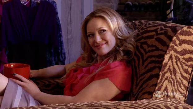 DailyDuff-dot-Org_BeautyAndtheBriefcase_Captures02295.jpg DailyDuff-dot-Org_BeautyAndtheBriefcase_Captures02295.jpg