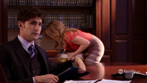 DailyDuff-dot-Org_BeautyAndtheBriefcase_Captures02309.jpg