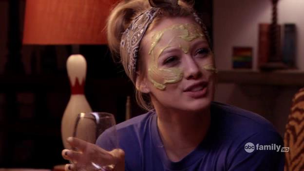 DailyDuff-dot-Org_BeautyAndtheBriefcase_Captures02355.jpg DailyDuff-dot-Org_BeautyAndtheBriefcase_Captures02355.jpg