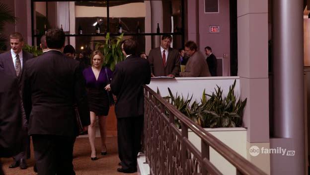 DailyDuff-dot-Org_BeautyAndtheBriefcase_Captures02513.jpg