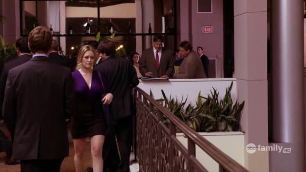 DailyDuff-dot-Org_BeautyAndtheBriefcase_Captures02516.jpg