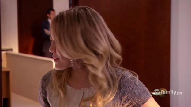 DailyDuff-dot-Org_BeautyAndtheBriefcase_Captures02639.jpg DailyDuff-dot-Org_BeautyAndtheBriefcase_Captures02639.jpg