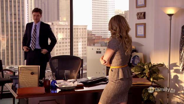 DailyDuff-dot-Org_BeautyAndtheBriefcase_Captures02655.jpg DailyDuff-dot-Org_BeautyAndtheBriefcase_Captures02655.jpg