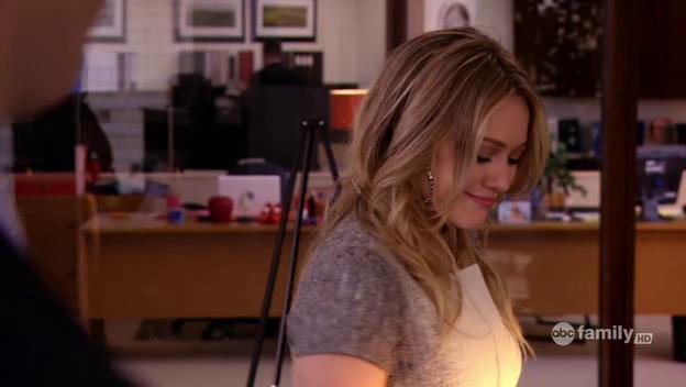 DailyDuff-dot-Org_BeautyAndtheBriefcase_Captures02666.jpg DailyDuff-dot-Org_BeautyAndtheBriefcase_Captures02666.jpg