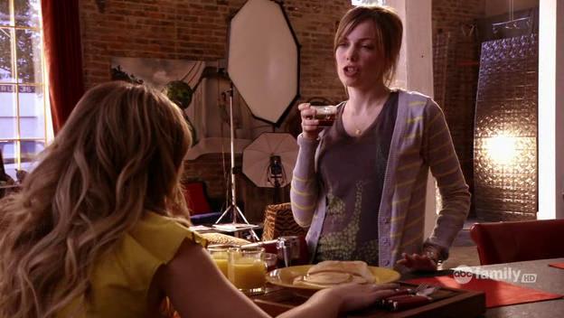 DailyDuff-dot-Org_BeautyAndtheBriefcase_Captures02822.jpg DailyDuff-dot-Org_BeautyAndtheBriefcase_Captures02822.jpg