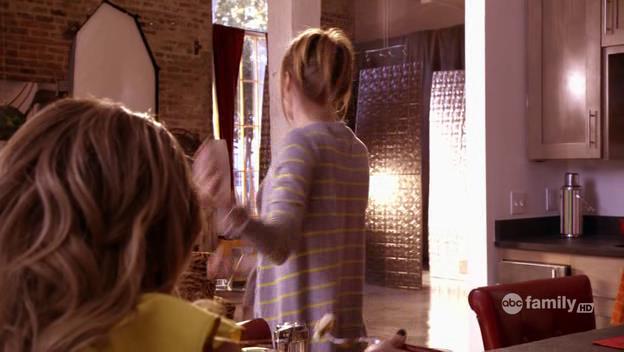 DailyDuff-dot-Org_BeautyAndtheBriefcase_Captures02835.jpg DailyDuff-dot-Org_BeautyAndtheBriefcase_Captures02835.jpg