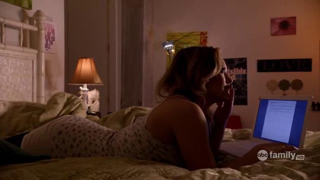 DailyDuff-dot-Org_BeautyAndtheBriefcase_Captures02872.jpg DailyDuff-dot-Org_BeautyAndtheBriefcase_Captures02872.jpg