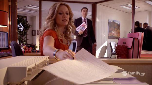 DailyDuff-dot-Org_BeautyAndtheBriefcase_Captures02913.jpg DailyDuff-dot-Org_BeautyAndtheBriefcase_Captures02913.jpg