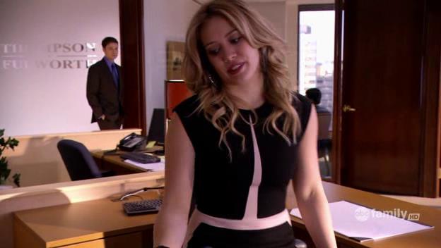 DailyDuff-dot-Org_BeautyAndtheBriefcase_Captures03422.jpg DailyDuff-dot-Org_BeautyAndtheBriefcase_Captures03422.jpg