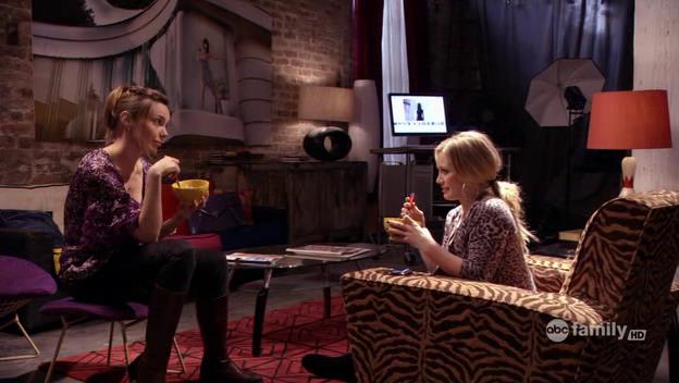 DailyDuff-dot-Org_BeautyAndtheBriefcase_Captures03556.jpg DailyDuff-dot-Org_BeautyAndtheBriefcase_Captures03556.jpg