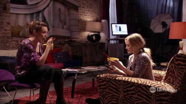 DailyDuff-dot-Org_BeautyAndtheBriefcase_Captures03559.jpg DailyDuff-dot-Org_BeautyAndtheBriefcase_Captures03559.jpg