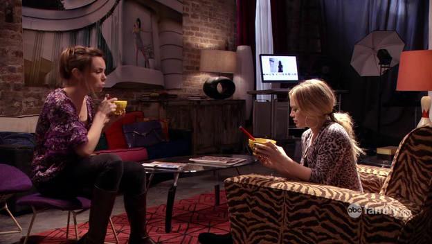 DailyDuff-dot-Org_BeautyAndtheBriefcase_Captures03561.jpg DailyDuff-dot-Org_BeautyAndtheBriefcase_Captures03561.jpg