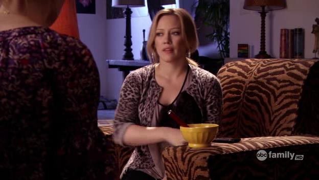 DailyDuff-dot-Org_BeautyAndtheBriefcase_Captures03571.jpg DailyDuff-dot-Org_BeautyAndtheBriefcase_Captures03571.jpg