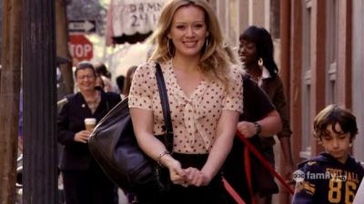 DailyDuff-dot-Org_BeautyAndtheBriefcase_Captures00530.jpg