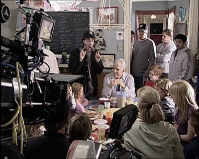 DailyDuff_dot_nl-CheaperByTheDozen-Featurette-FrogsAndEggs0117.jpg