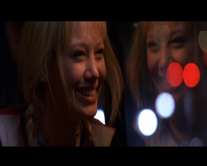 DailyDuff_dot_nl-LizzieMcGuireTheMovie0744.jpg DailyDuff_dot_nl-LizzieMcGuireTheMovie0744.jpg