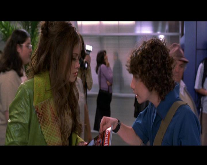 DailyDuff_dot_nl-LizzieMcGuireTheMovie3795.jpg DailyDuff_dot_nl-LizzieMcGuireTheMovie3795.jpg