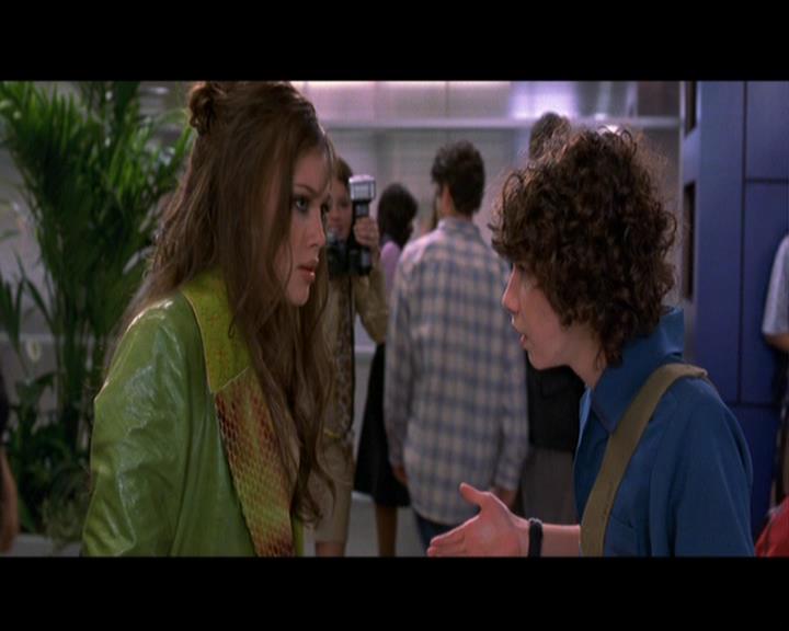 DailyDuff_dot_nl-LizzieMcGuireTheMovie3798.jpg DailyDuff_dot_nl-LizzieMcGuireTheMovie3798.jpg