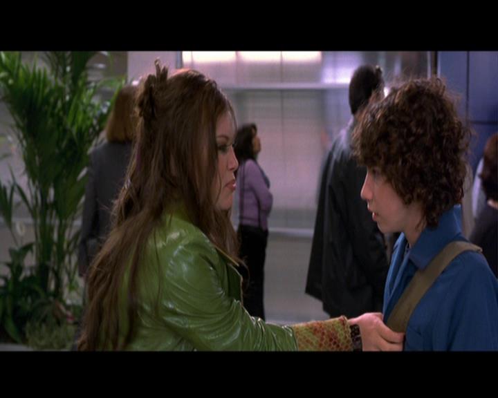 DailyDuff_dot_nl-LizzieMcGuireTheMovie3801.jpg DailyDuff_dot_nl-LizzieMcGuireTheMovie3801.jpg