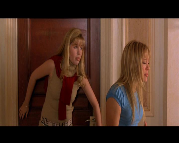 DailyDuff_dot_nl-LizzieMcGuireTheMovie3820.jpg DailyDuff_dot_nl-LizzieMcGuireTheMovie3820.jpg