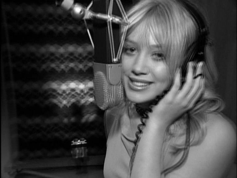 DailyDuff-dot-Org_LizzieMcGuireTheMovie-InDeOpnamestudioMetHilary_Captures00013.jpg