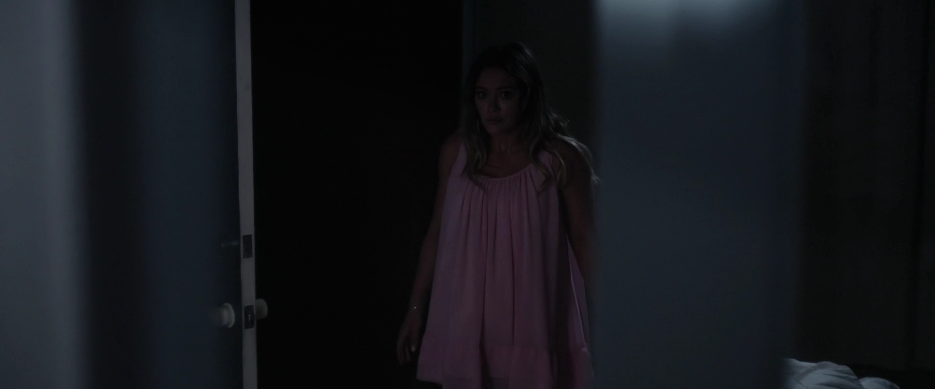 DailyDuff-dot-nl_TheHauntingOfSharonTate1229.jpg DailyDuff-dot-nl_TheHauntingOfSharonTate1229.jpg