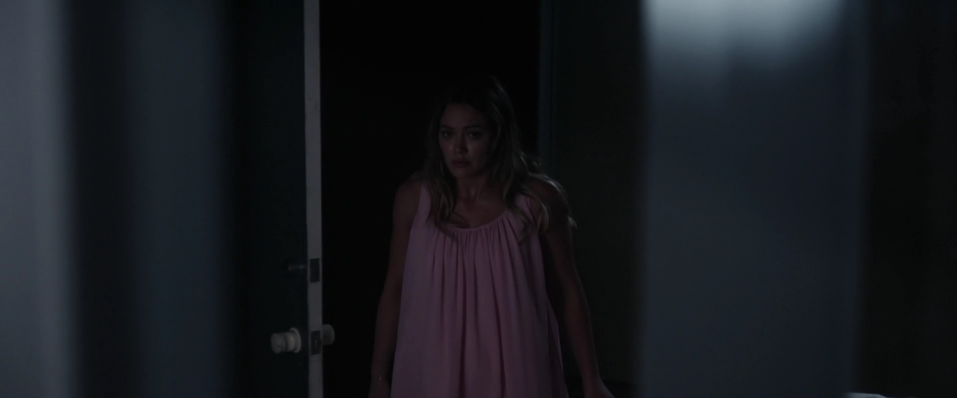 DailyDuff-dot-nl_TheHauntingOfSharonTate1230.jpg DailyDuff-dot-nl_TheHauntingOfSharonTate1230.jpg